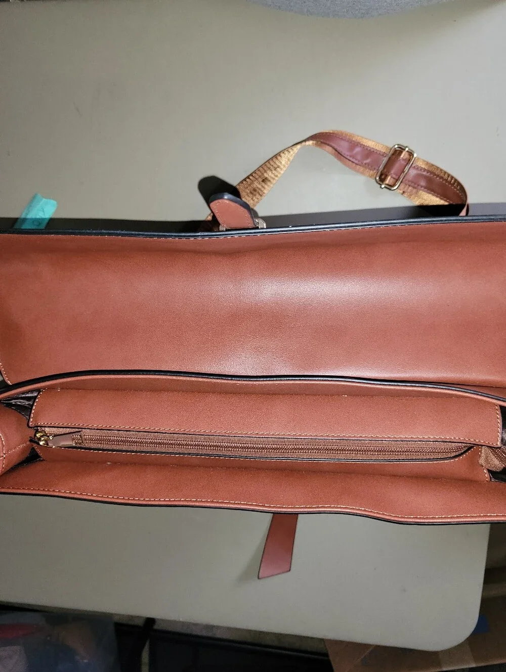 Mosiso Structured Faux Leather Convertable Shoulder Bag, Laptop Bag or backpack.